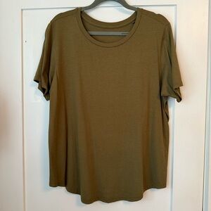 Universal Standard Tee Rex - Olive Green
